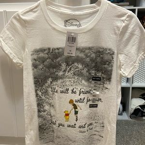⛔️SOLD⛔️ Disney Winnie the Pooh Shirt